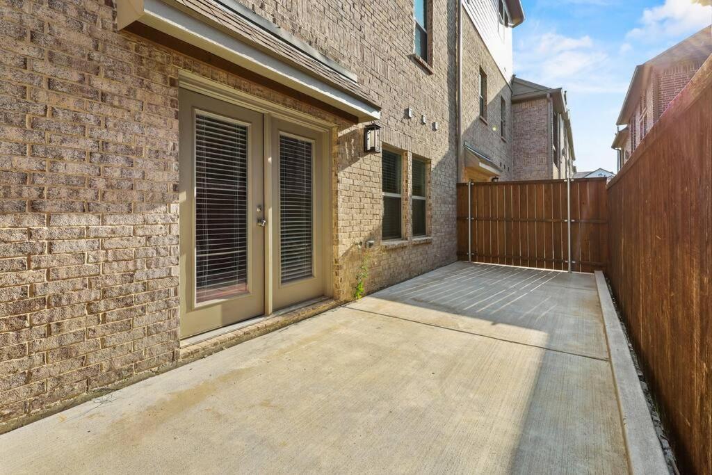 Shop & Store Oasis, 13Min From Airport, Prime Spot Villa Lewisville Exterior photo